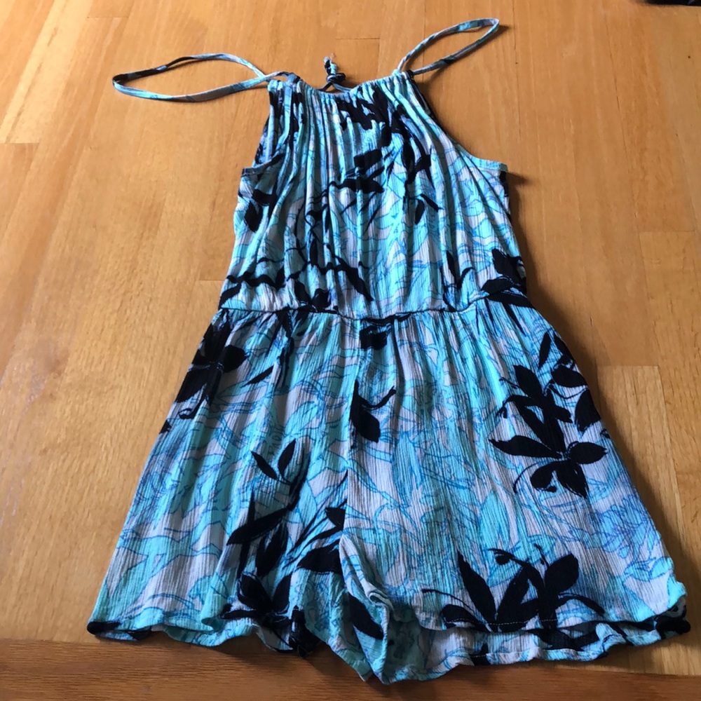 Francesca’s Floral Romper